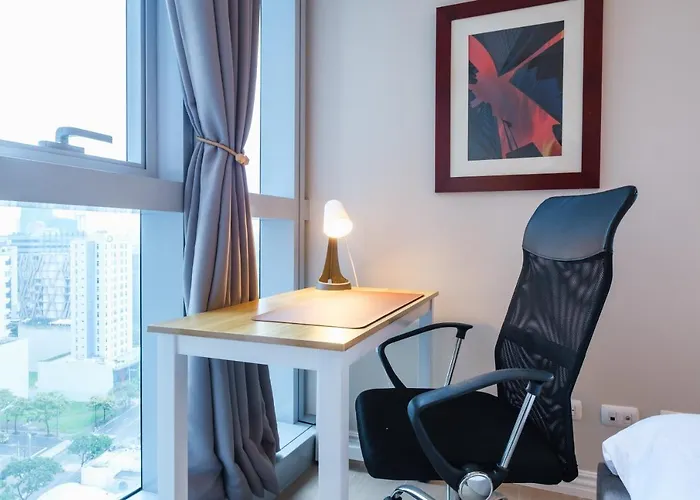 Spacious 2br In Bgc With Workspace & Washer Manila