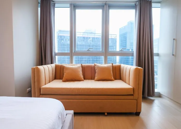 Apartment Spacious 2br In Bgc With Workspace & Washer Manila