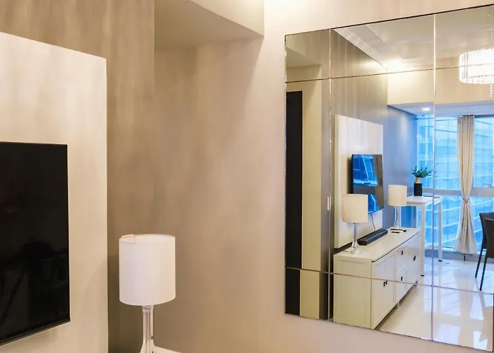 Spacious 2br In Bgc With Workspace & Washer *